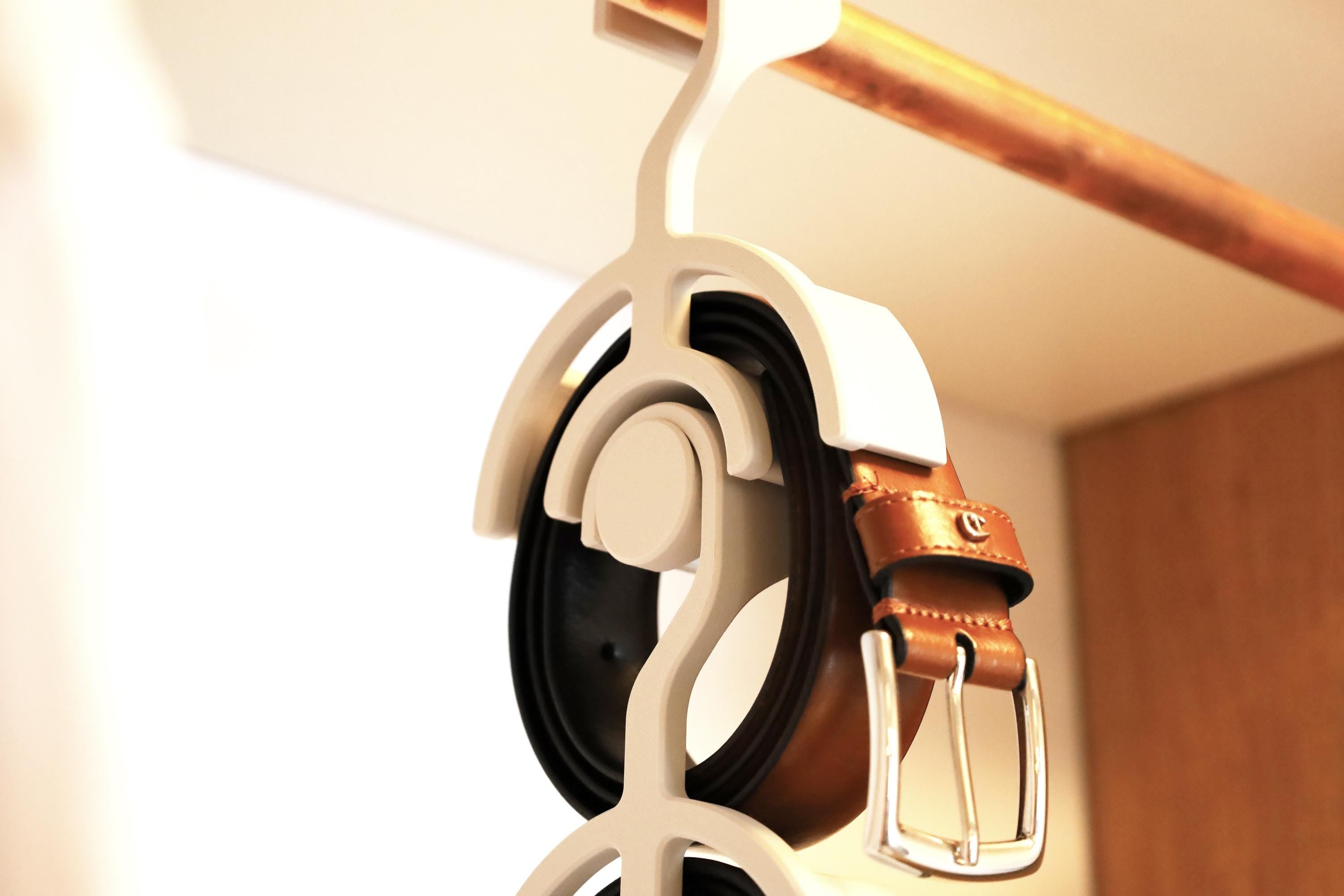 Expandable Belt Hanger