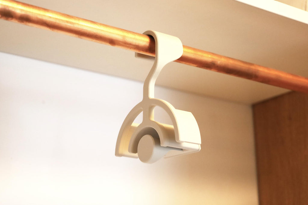 Expandable Belt Hanger